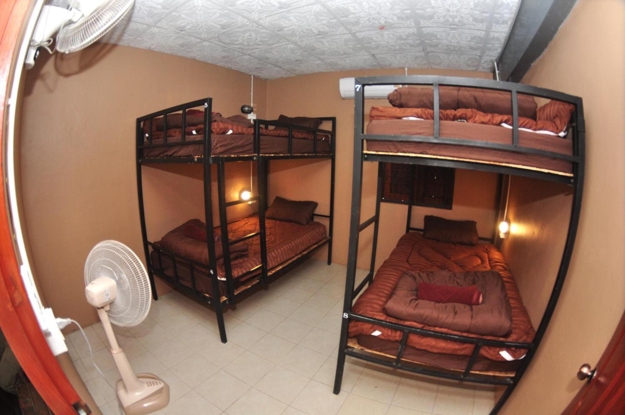 Sharky'S Hostel Пай Екстер'єр фото